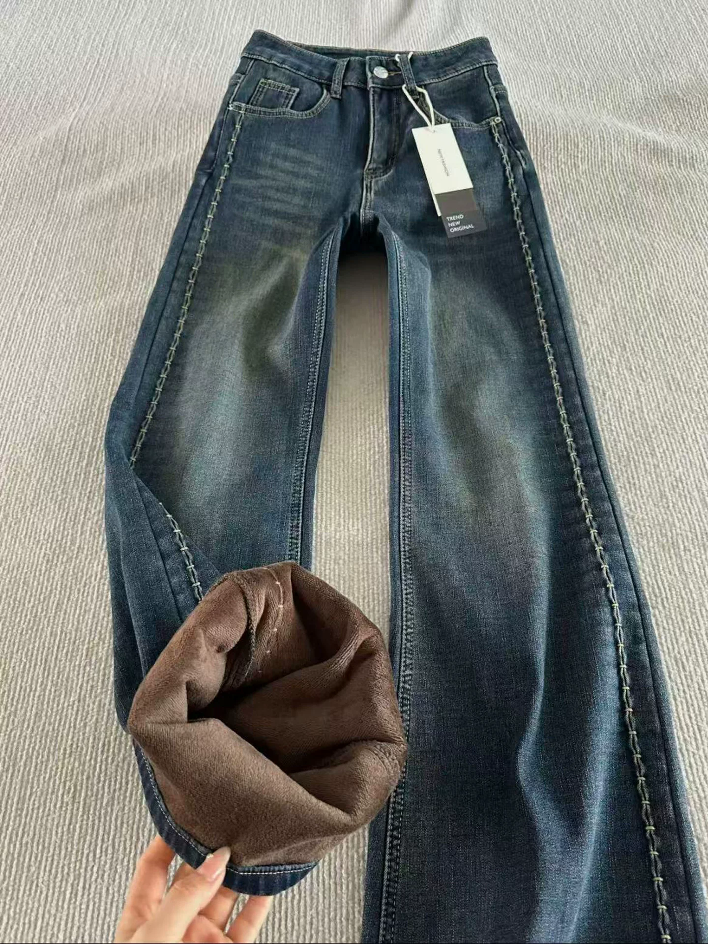 Quần jean dày dặn, không bó sát, lót lông cừu, phong cách retro Mỹ dành cho nữ, mùa đông, cỡ lớn, lưng cao, dáng rộng, tôn dáng, quần ống rộng.