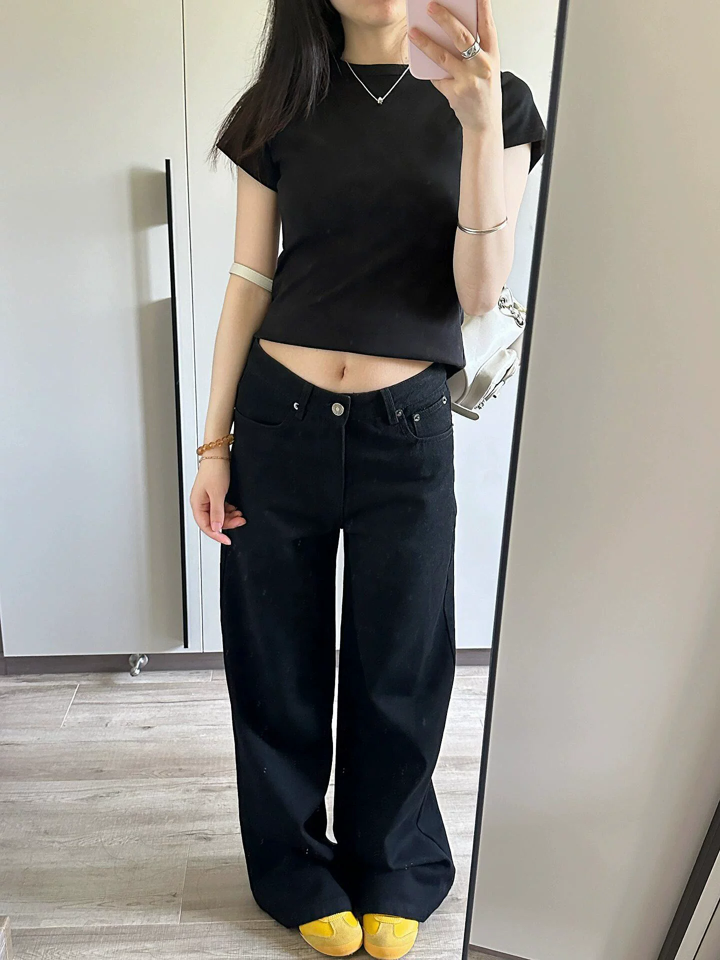 Quần jean đen ống đứng dành cho nữ, kiểu dáng mùa thu mới, cỡ lớn, lưng cao, co giãn, tôn dáng, ống rộng hẹp, quần dài chạm sàn.