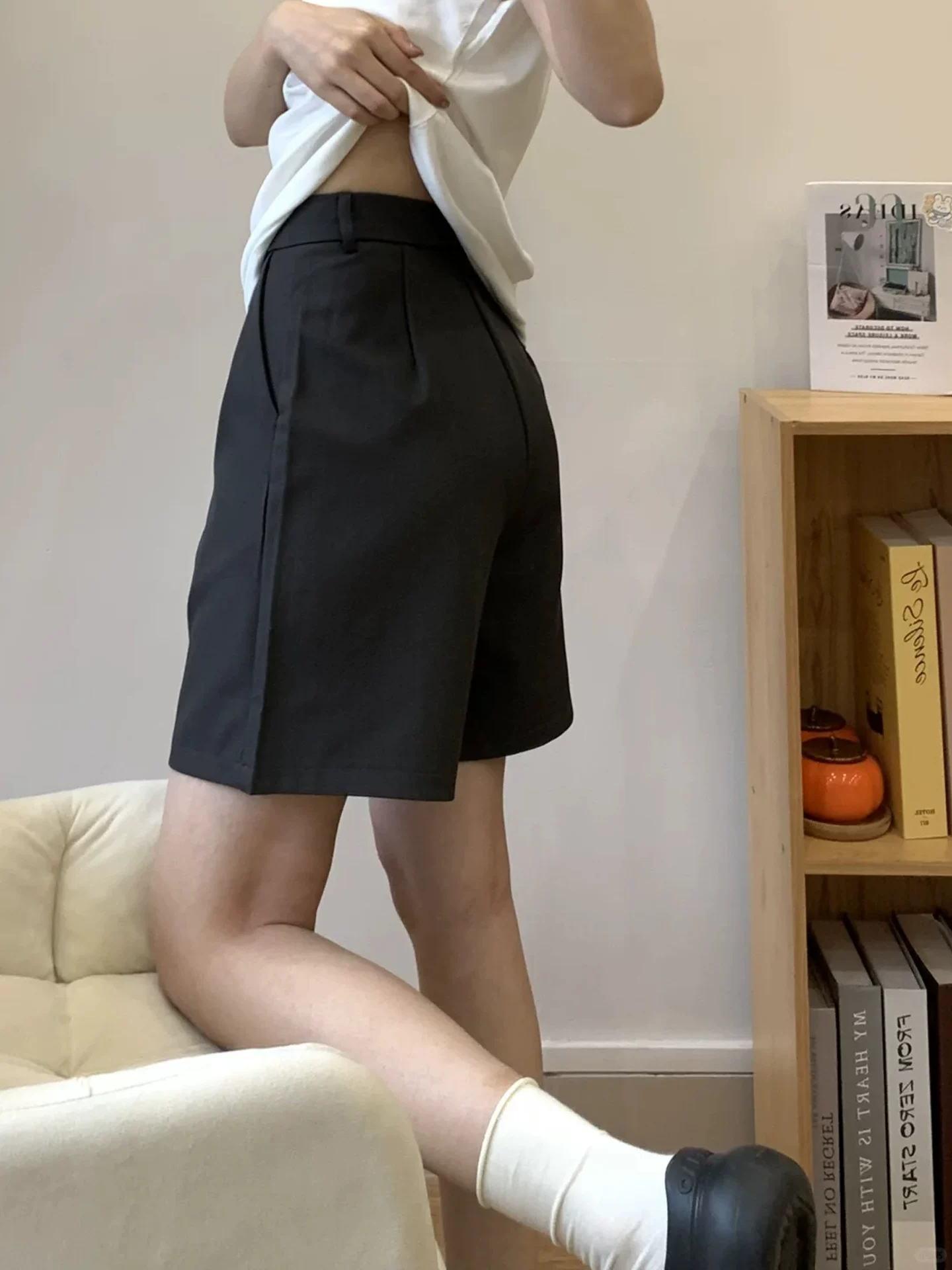 Quần short kiểu thường dành cho nữ, kiểu dáng mỏng mùa hè, cỡ lớn, lưng cao, rộng rãi, che hông, tôn dáng, quần dài rộng ống năm phần.