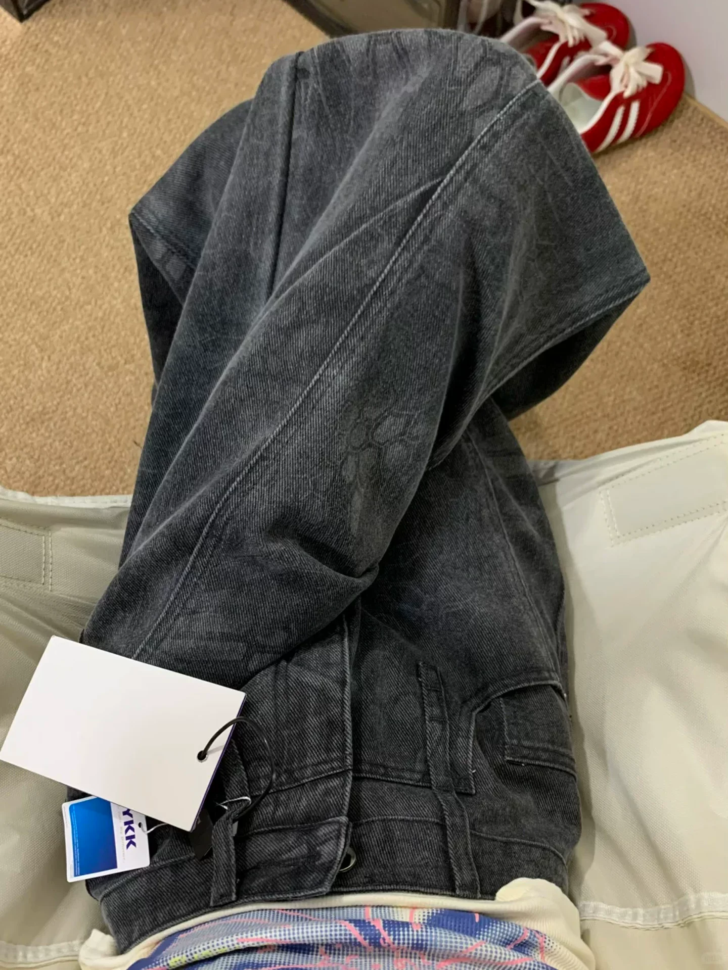 Quần jean ống rộng màu đen và xám dành cho nữ, mùa thu đông, lót lông cừu, cỡ lớn, lưng cao, rộng rãi, mềm mại, tôn dáng, quần dài chạm sàn.