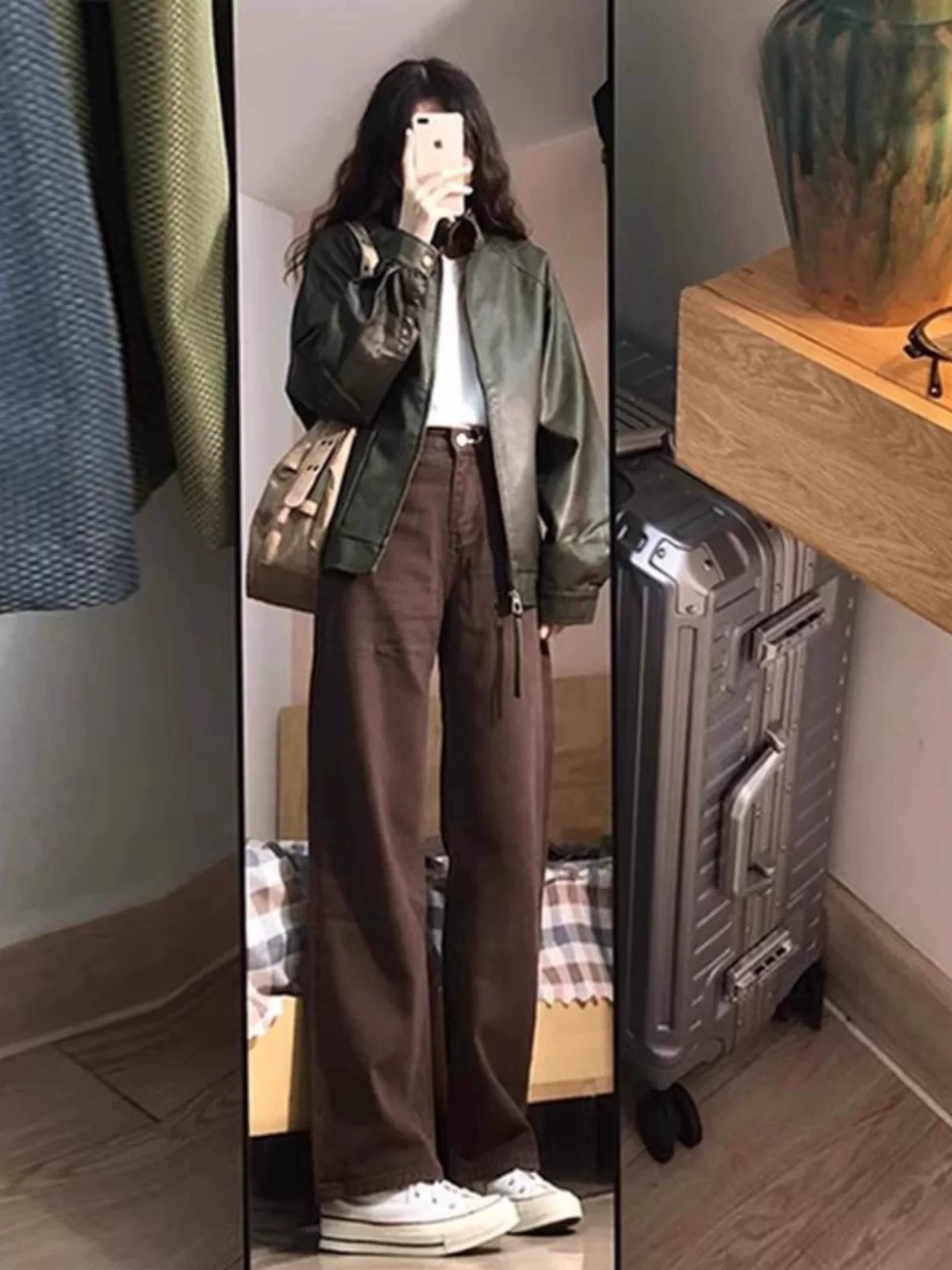 Quần jeans màu nâu cà phê dành cho nữ, kiểu mới thu đông 2024, size lớn, cạp cao, dáng rộng, suôn mềm, tôn dáng, quần ống rộng hẹp.