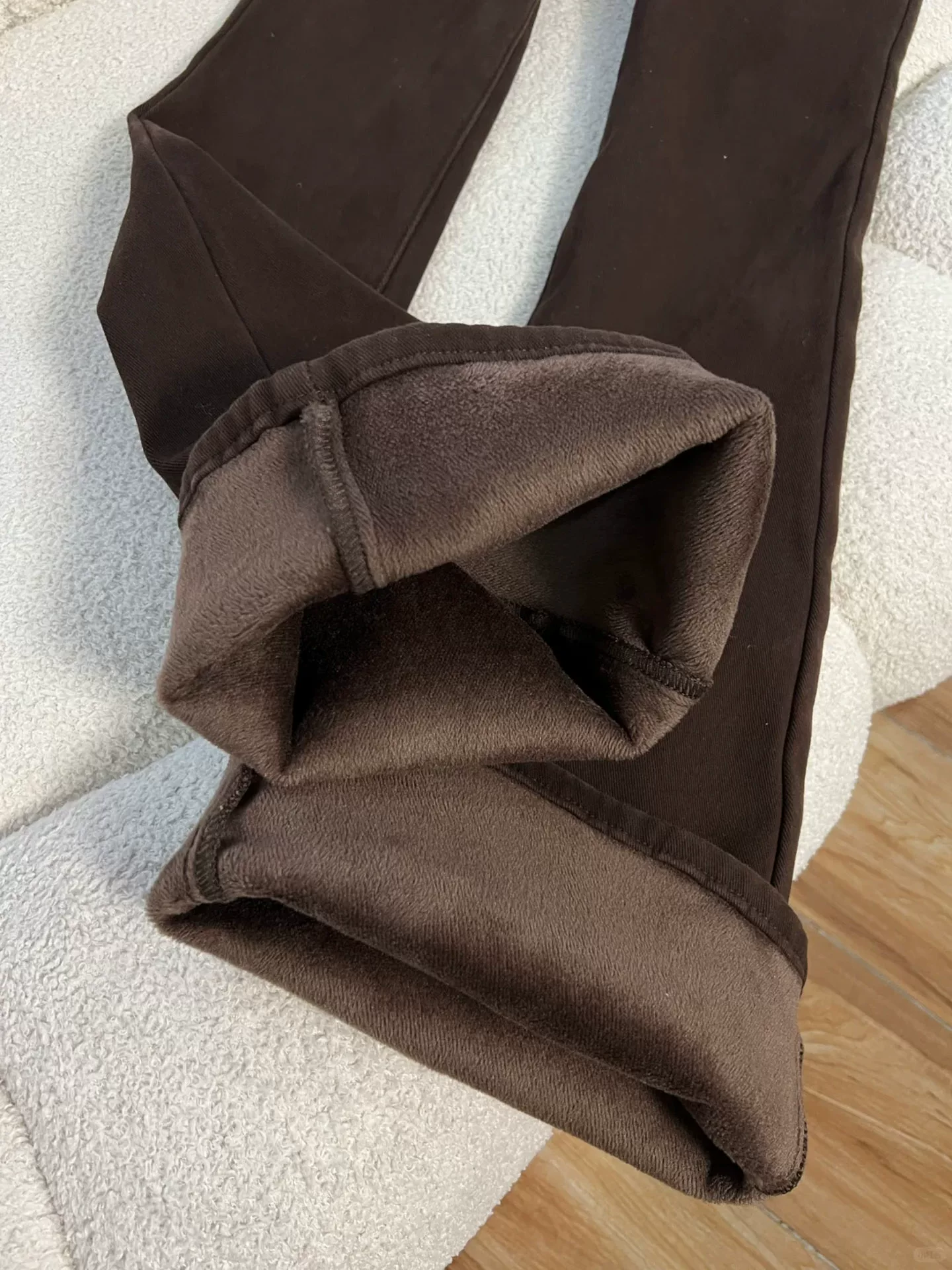 Quần jean ống loe dày lót lông cừu màu cà phê Melard dành cho nữ, mùa thu đông, cỡ lớn, lưng cao, giảm béo, ống chuông, quần dài đến sàn.