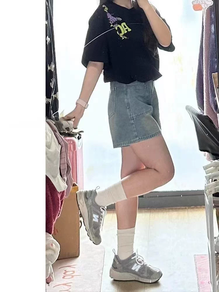 Quần short denim cổ điển dành cho nữ, kiểu dáng mỏng mùa hè, cỡ lớn, cạp cao, dáng rộng, che hông, quần ống rộng chữ A tôn dáng.