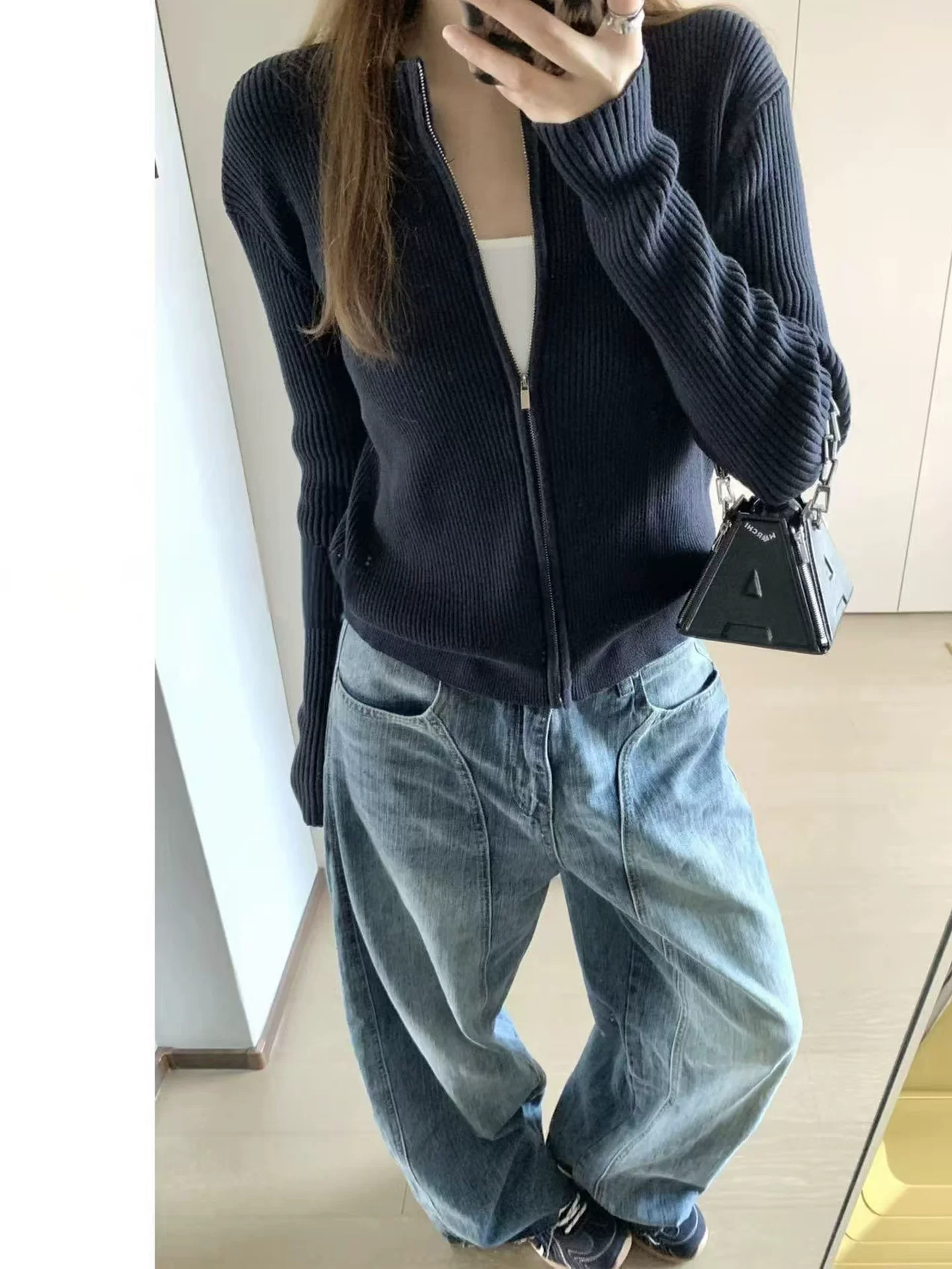 Quần jean ống rộng kiểu retro Mỹ dành cho nữ, phong cách mùa thu mới, cỡ lớn, lưng cao, dáng rộng, quần liềm dáng thon gọn.