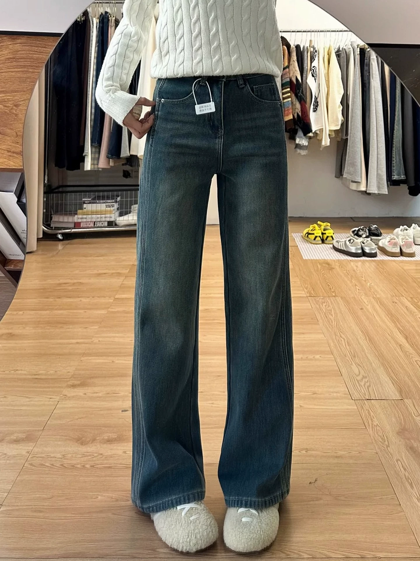 Quần jean ống đứng màu xanh cổ điển dành cho nữ, mùa thu đông, cỡ lớn, lưng cao, dáng rộng, thon gọn, dáng quả lê, quần ống rộng lót lông cừu
