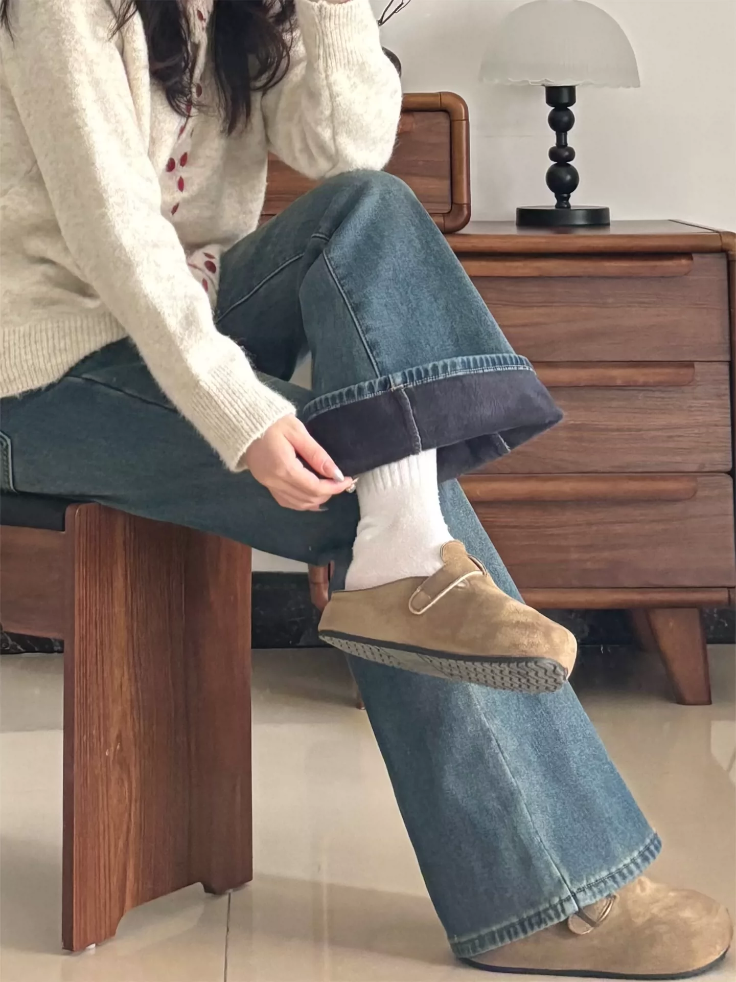 Quần jean ống loe dày dặn lót lông cừu cổ điển dành cho nữ, mùa đông, size lớn, cạp cao, co giãn, tôn dáng, quần bootcut dáng nhỏ nhắn.