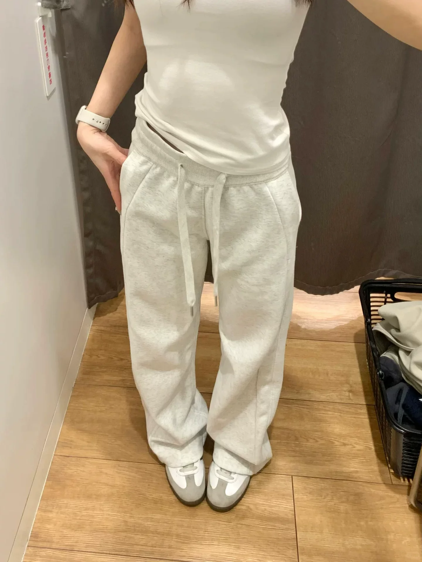 Quần thể thao nữ mùa thu 2025, size lớn, cạp cao, dáng rộng, che hông, tôn dáng, dành cho người có thân hình quả lê, quần ống rộng