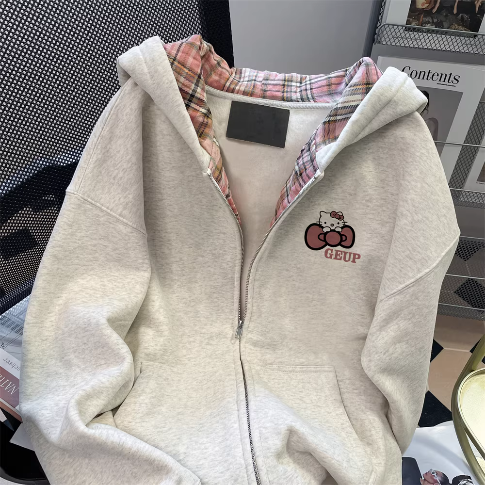 Áo khoác nỉ kẻ sọc Hello Kitty phong cách Nhật Bản dành cho nữ mùa thu đông 2024 mới có dây kéo dày dặn lót lông cừu