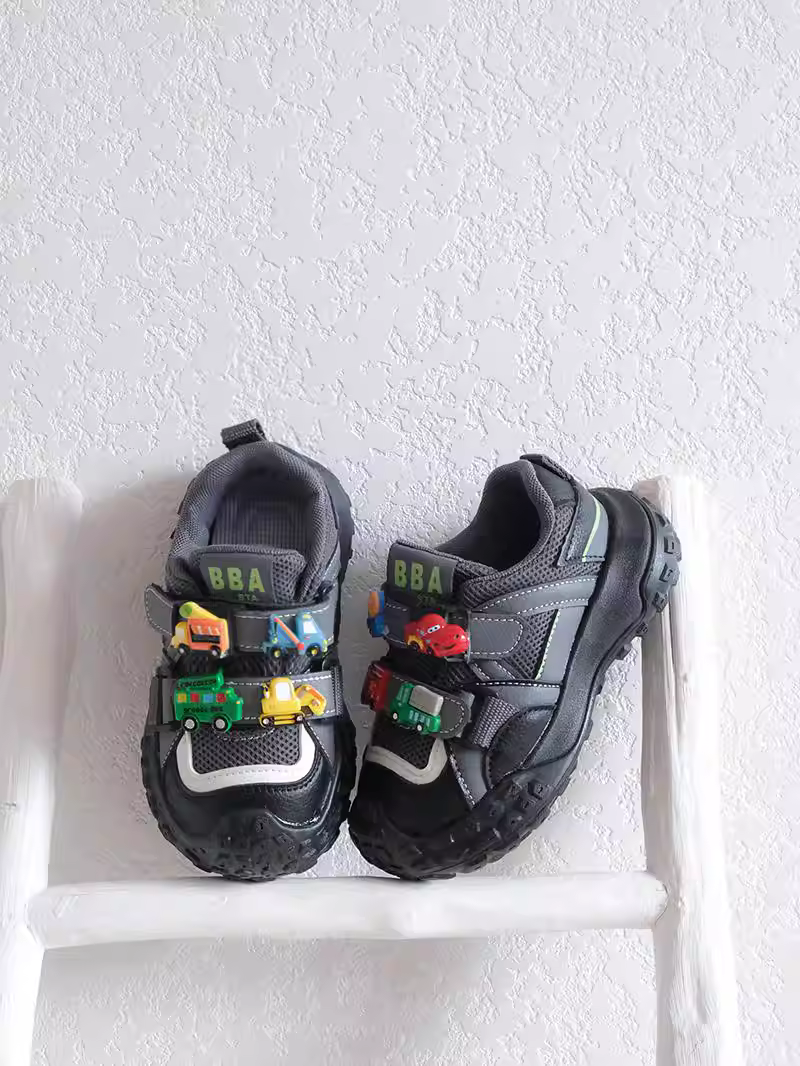 Giày thể thao trẻ em lót lông cừu mùa thu đông 2025 mới, giày sneaker giữ ấm cho bé trai, có khóa dán, đế mềm, kiểu dáng thường ngày