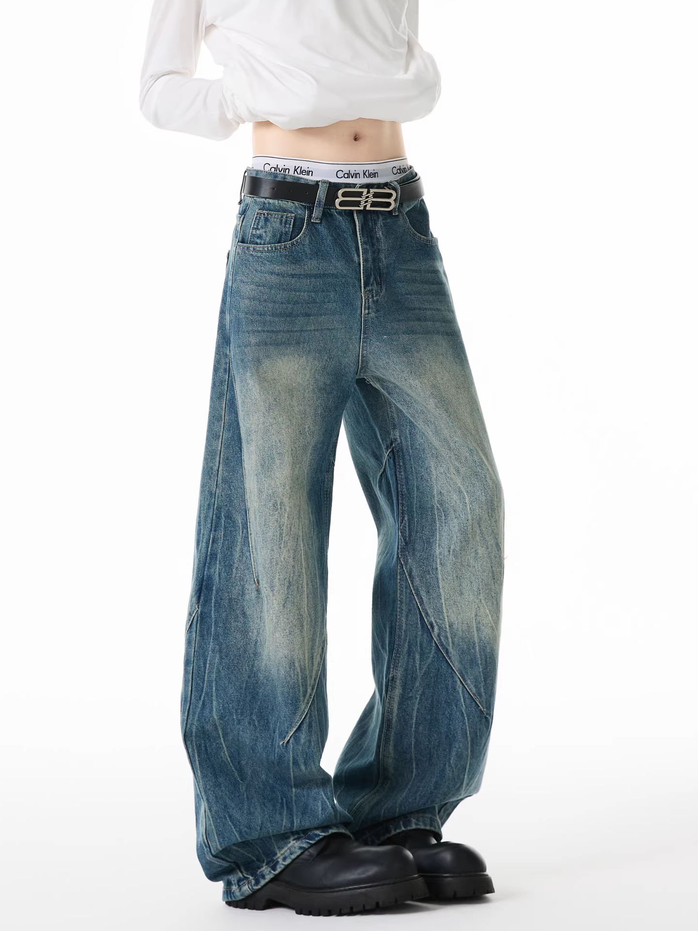 Ngộ Không có sẵn quần jean nam kiểu đường phố Mỹ, cạp cao, xước nhẹ, dáng thẳng, ôm vừa vặn, quần ống rộng thời trang.