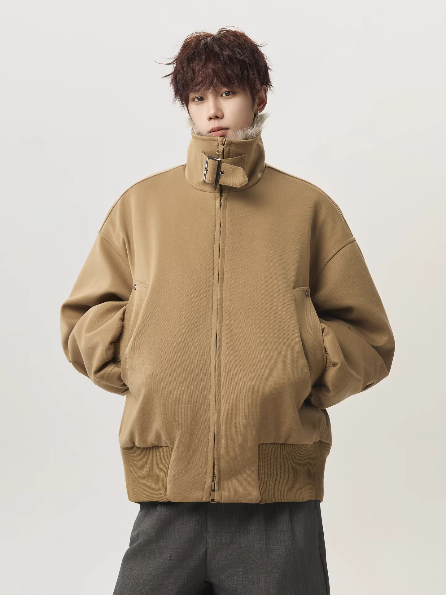 Wukong có sẵn áo khoác cotton ngắn cổ lông phong cách retro Mỹ dành cho nam và nữ, áo khoác cotton giữ ấm chống lạnh thời trang dành cho cặp đôi.