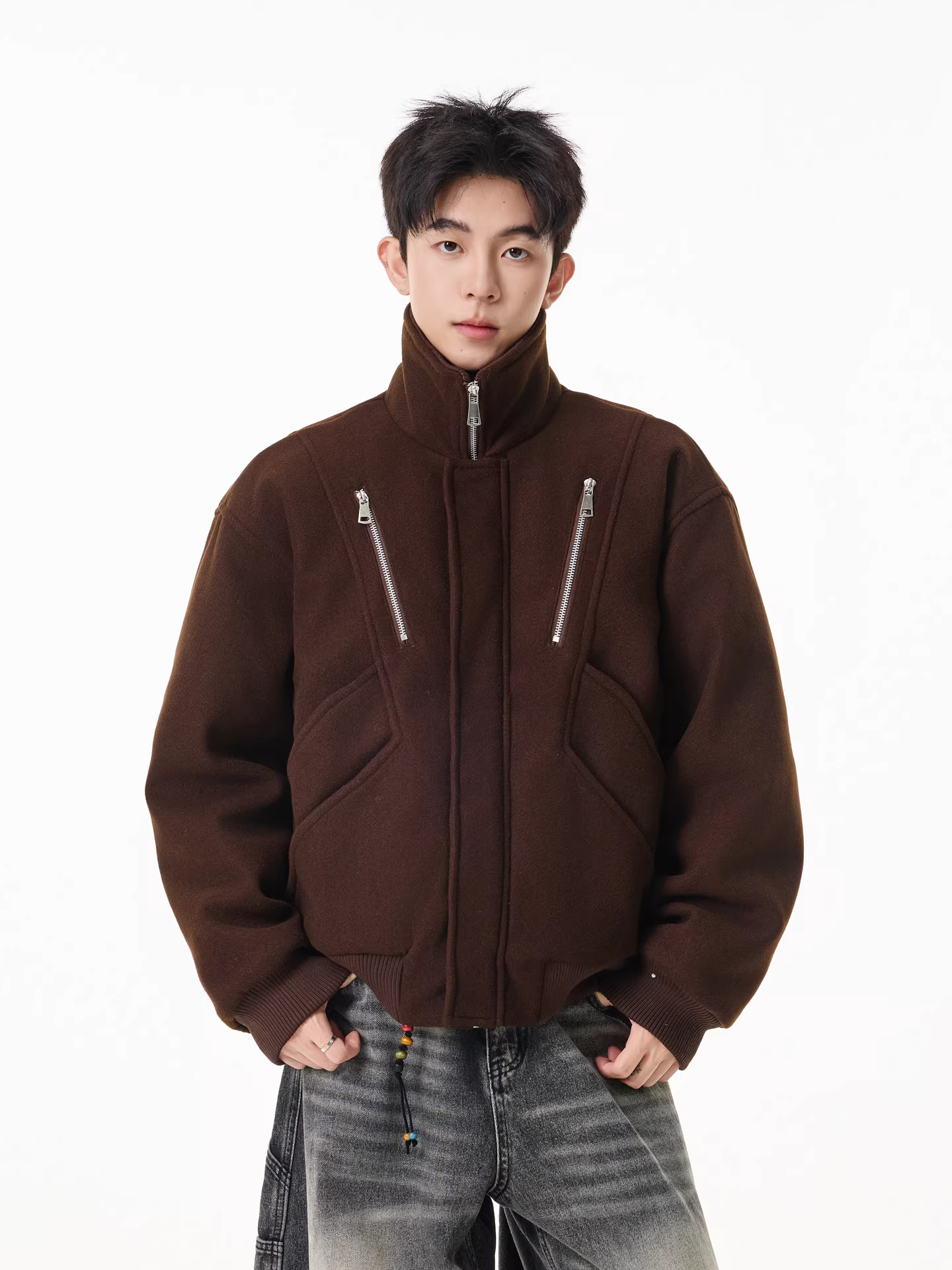 Wukong có sẵn áo khoác cotton cổ đứng có khóa kéo, kiểu dáng ghép mảnh theo phong cách Mỹ hiện đại dành cho nam và nữ, áo khoác dày dặn kiểu retro mùa đông dành cho cặp đôi.