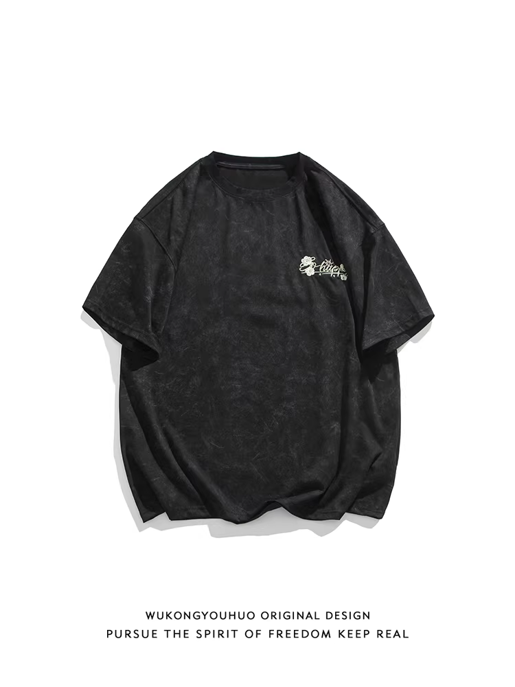 Wukong có sẵn áo thun ngắn tay thêu hoa kiểu tie-dye theo phong cách Mỹ dành cho nam và nữ, thương hiệu thời thượng, áo sơ mi nửa tay dáng rộng thông thường mùa hè dành cho cặp đôi.