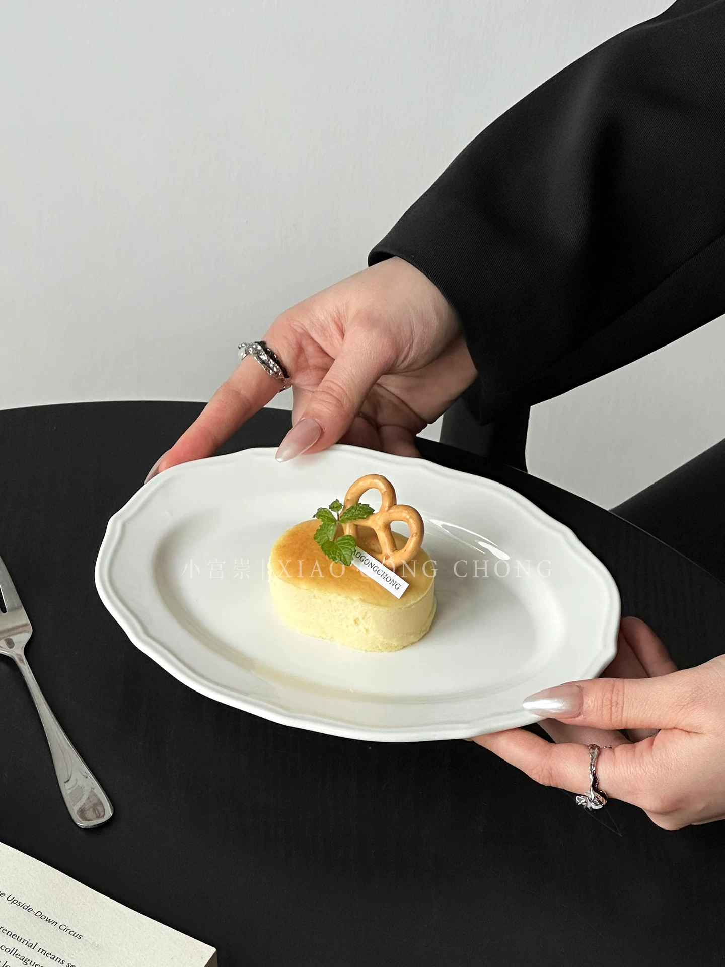 Đĩa gốm sứ kiểu Pháp cổ điển hình bầu dục, đĩa bánh ngọt, đĩa ăn sáng, đĩa steak, đĩa ăn món Âu, đĩa trắng, đĩa dẹt