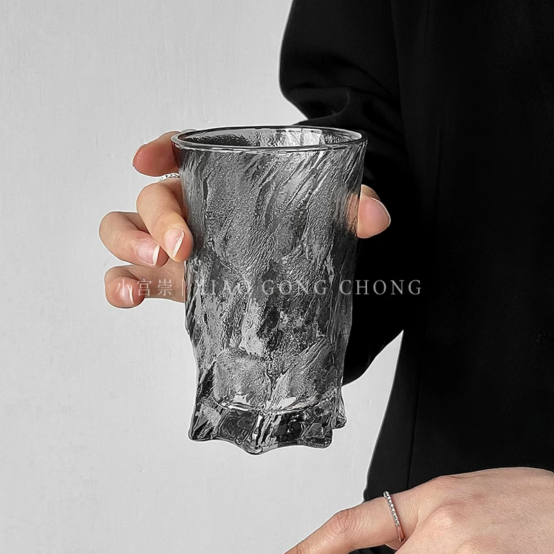 Ly đá cao cấp phong cách Ins với ly rượu whisky, ly rượu mạnh, ly cà phê, ly nước có họa tiết sông băng sáng tạo và đẹp mắt.