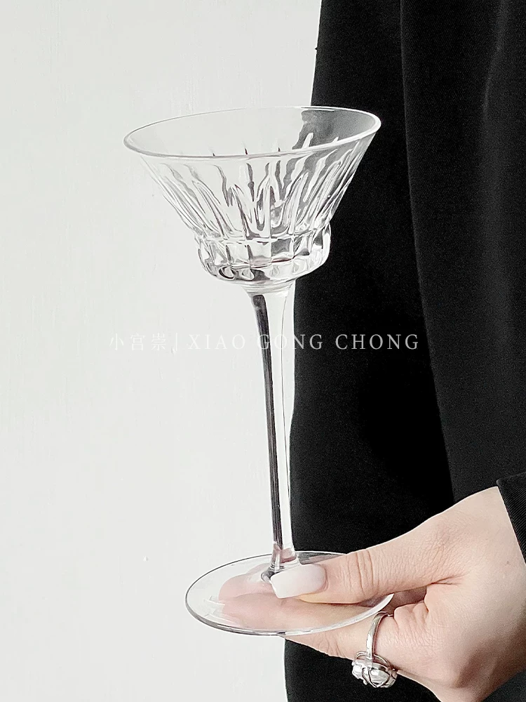 Ly khắc họa tiết kiểu Pháp, ly cocktail cao cấp, ly sâm panh, ly uống rượu tạo không khí ấm cúng, cốc thủy tinh
