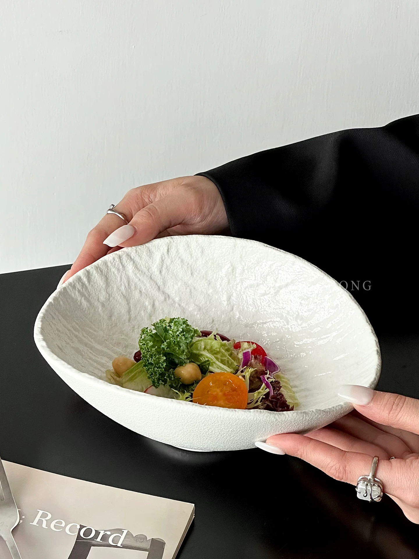 Bát salad, bát ăn sáng, đĩa steak cao cấp, đĩa mì kiểu Tây, bộ đồ ăn kiểu Tây, đĩa sâu lòng, họa tiết thông độc đáo và phong cách.