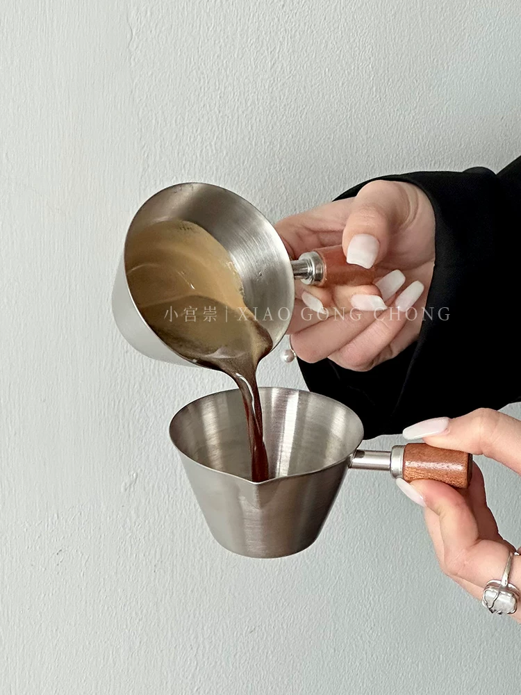 Cốc đong cà phê espresso bằng thép không gỉ có tay cầm bằng gỗ óc chó và cốc chiết xuất có vạch chia nhỏ bình đựng sữa nhỏ 100ml
