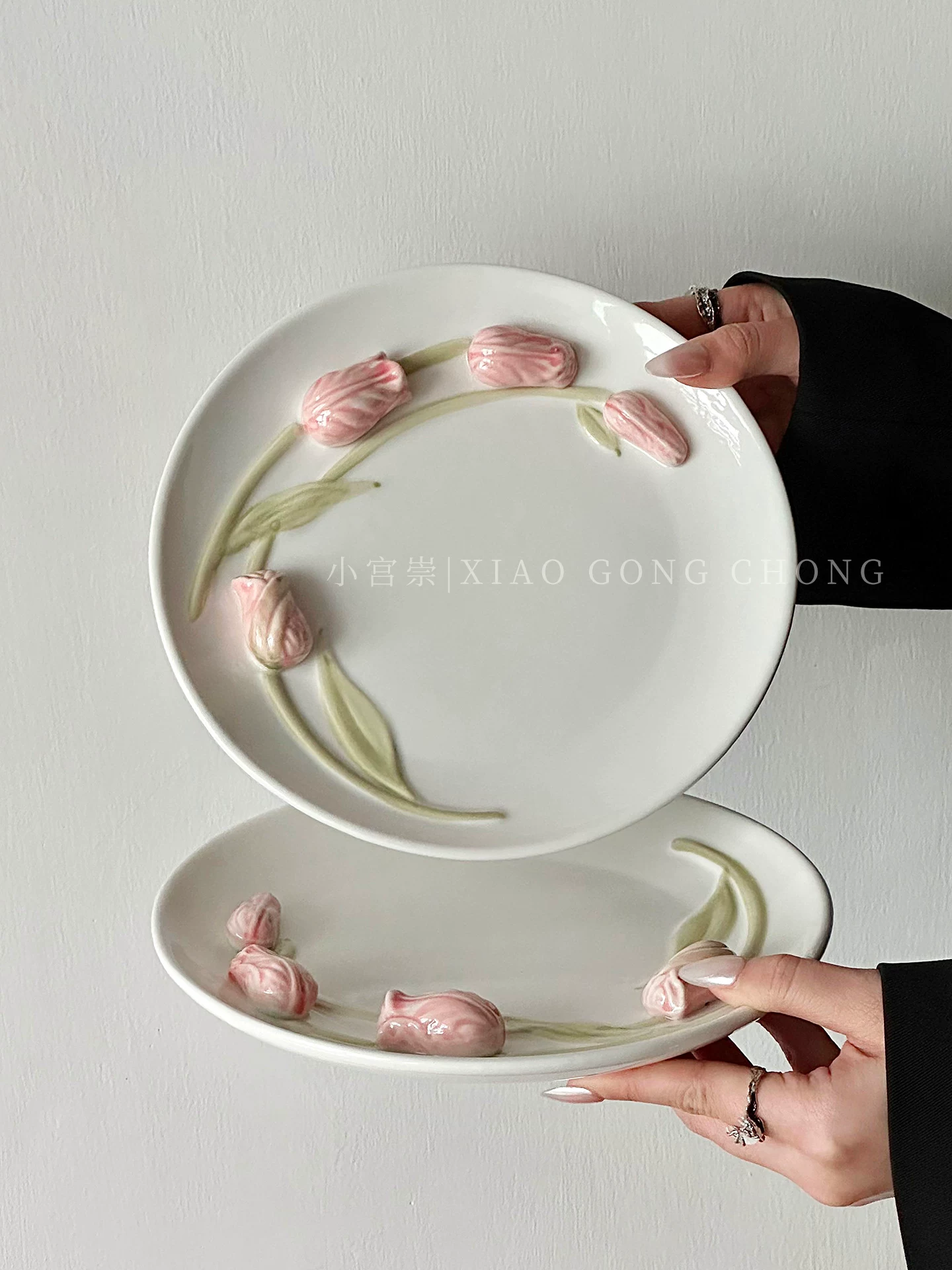 Đĩa tráng miệng gốm sứ hoa tulip nổi ba chiều, đĩa bánh ngọt kiểu Pháp cổ điển cao cấp, đồ dùng bàn ăn sáng tạo.