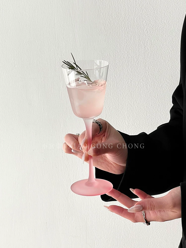 Ly rượu màu hồng nhạt phong cách Ins, ly rượu sâm banh cao cấp, ly rượu tráng miệng, ly rượu vang đỏ, ly cocktail sáng tạo