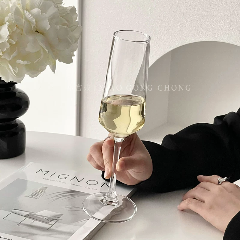 Ly rượu sâm banh cao cấp, ly rượu pha lê Pháp cao, ly rượu vang đỏ cao cấp nhẹ nhàng sang trọng dùng trong gia đình, ly rượu vang có ga