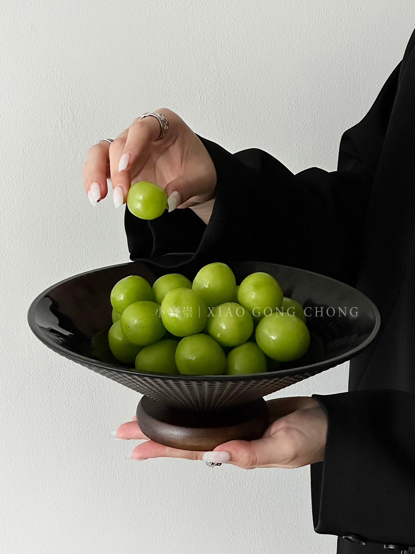 Đĩa trái cây thủy tinh đen cao cấp, sang trọng, dùng cho bàn cà phê gia đình, đĩa đựng hoa quả khô, kẹo và đồ ăn nhẹ, kiểu dáng thanh lịch và tinh tế