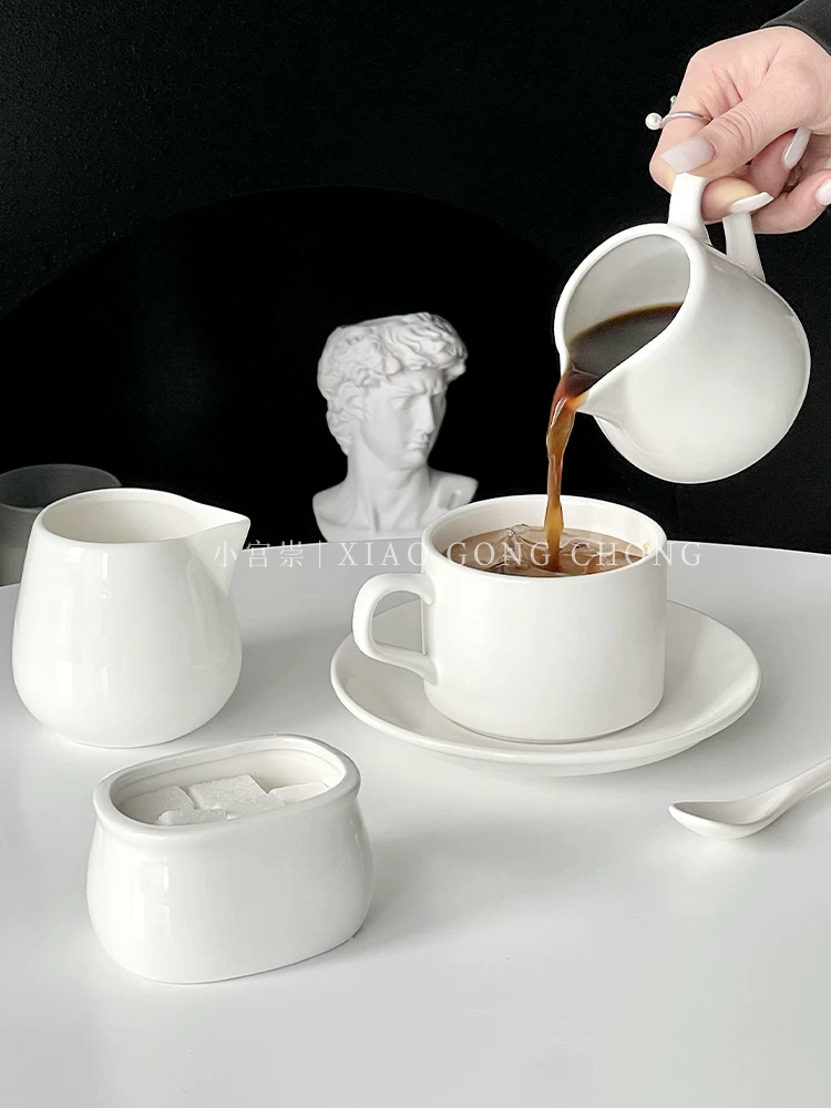 Bình sữa gốm sứ trắng tinh khiết, bình sữa nhỏ kiểu espresso có tay cầm và vòi, hộp đựng đường, bình đựng sữa, hộp đựng nước chấm kiểu Tây.