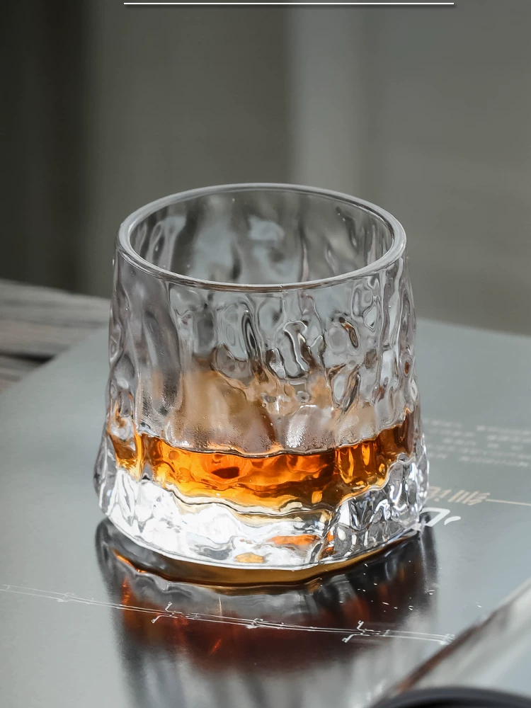 Ly rượu pha lê xoay tròn gia dụng, ly rượu whisky phong cách ins cao cấp, ly rượu nhẹ nhàng sang trọng.