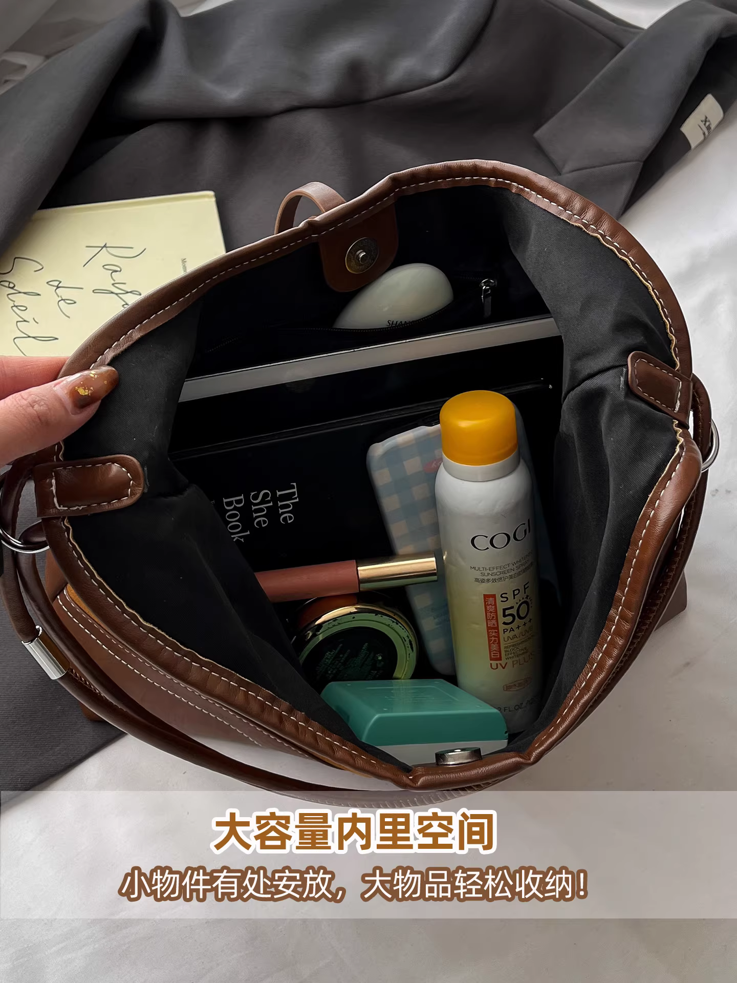 Túi da lộn retro dành cho nữ, dung tích lớn, mẫu mới thu đông 2025, túi đeo vai phong cách giản dị, túi bánh bao đi làm.