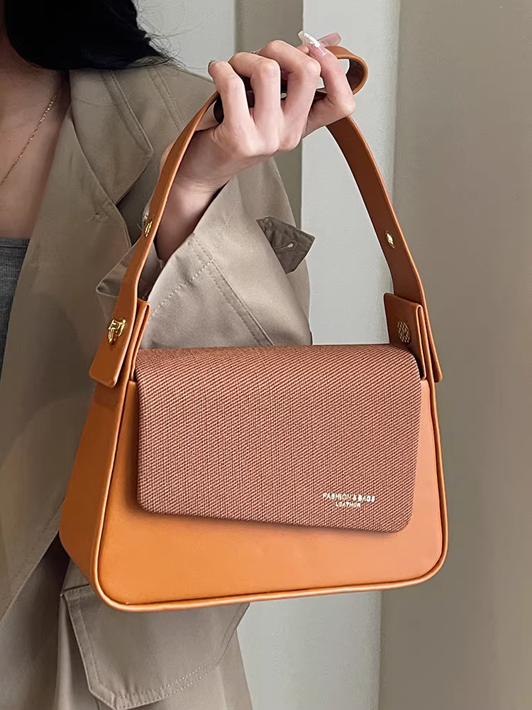 Túi đeo nách nữ, đa năng cho mùa thu đông, mẫu túi đeo chéo thời trang mới 2025, cảm giác cao cấp, túi vuông nhỏ hợp xu hướng dành cho nữ.