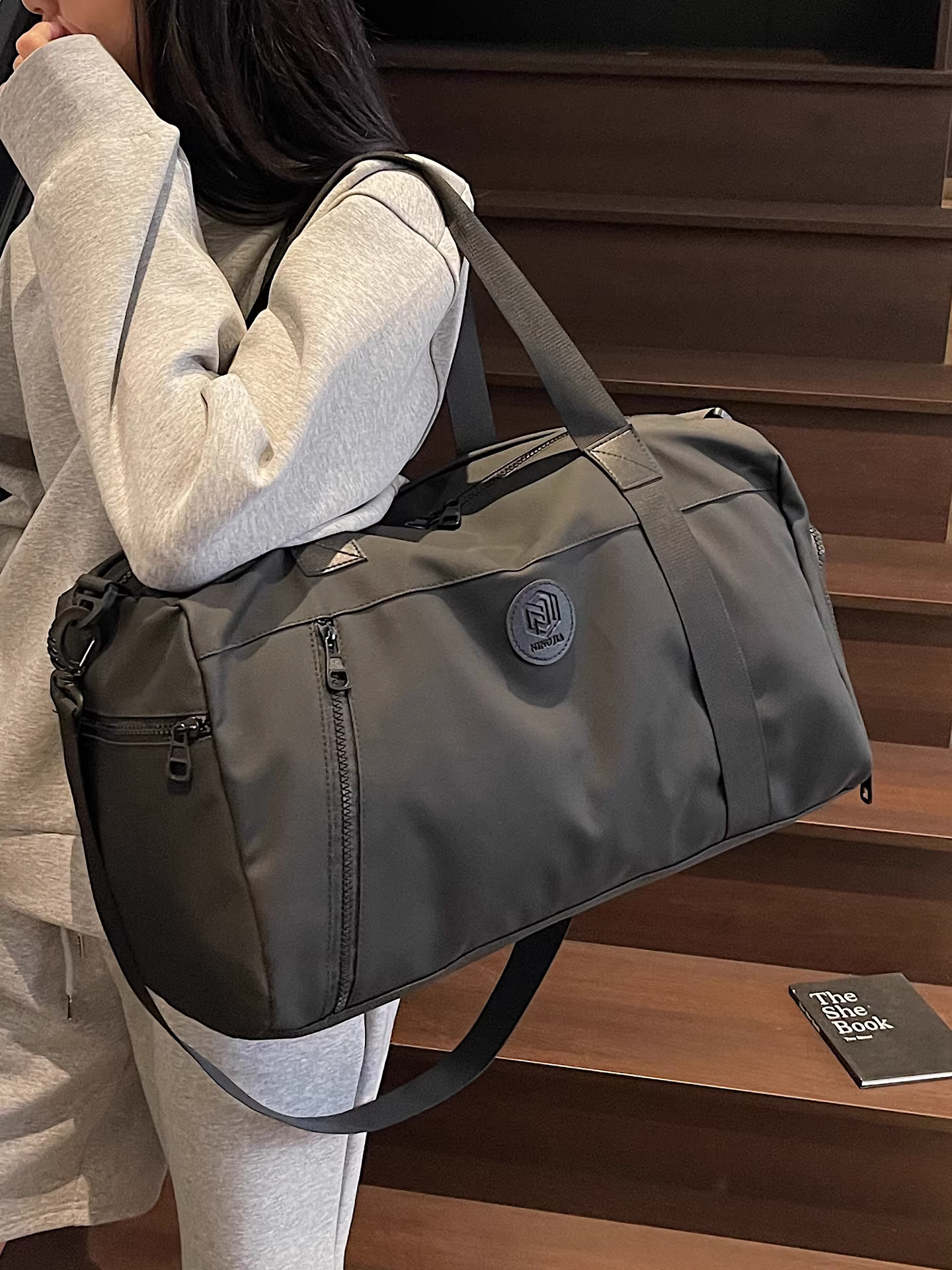 Túi dung tích lớn 2025 mới, kiểu đeo chéo, dùng cho công tác, du lịch, thể thao, yoga, tập luyện, đi ngắn ngày