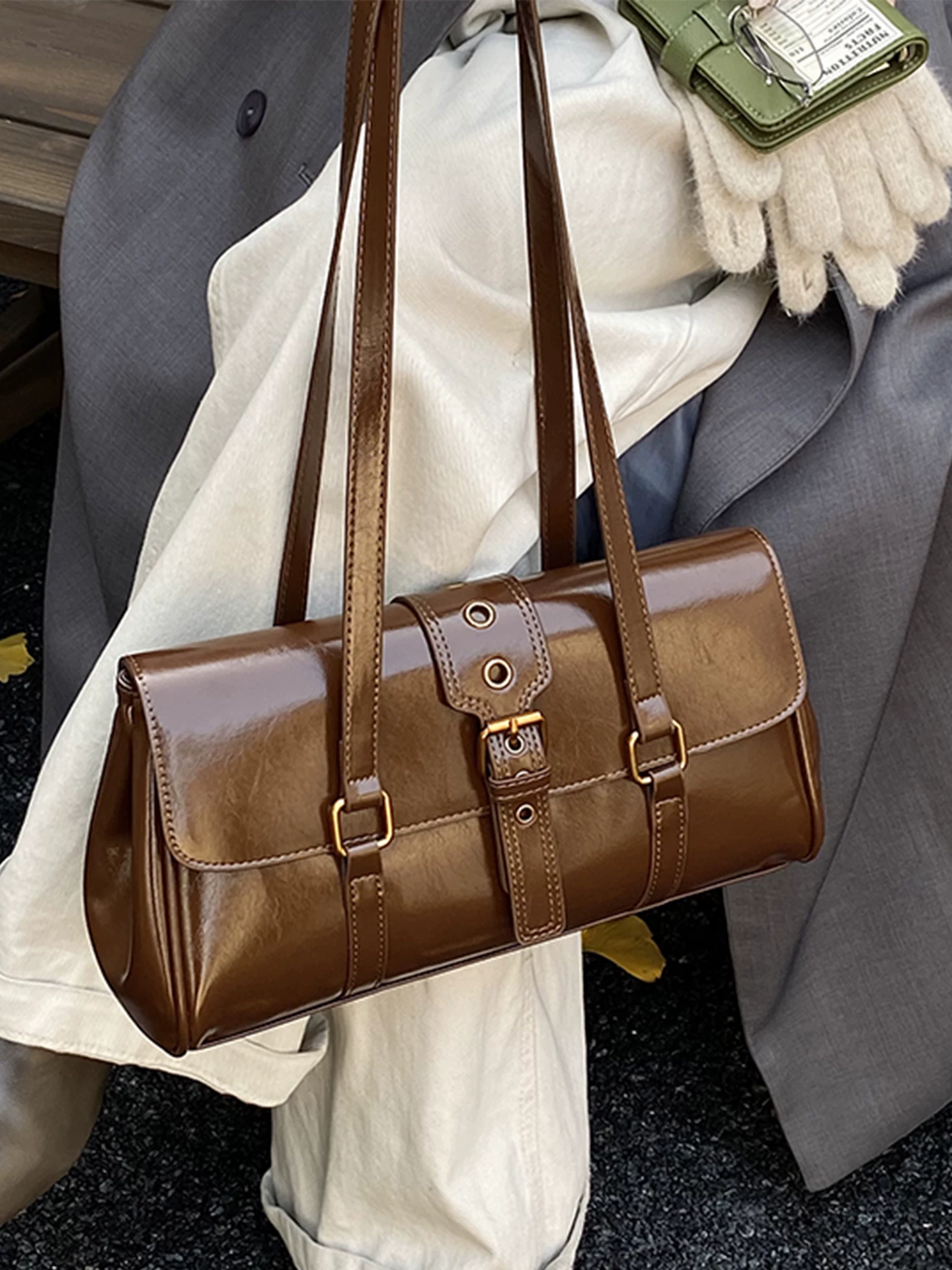Túi xách nữ cỡ lớn, phong cách retro thu đông 2025, túi đeo vai/nách thời trang, chất liệu cao cấp, kiểu dáng túi gối tiện dụng đi làm