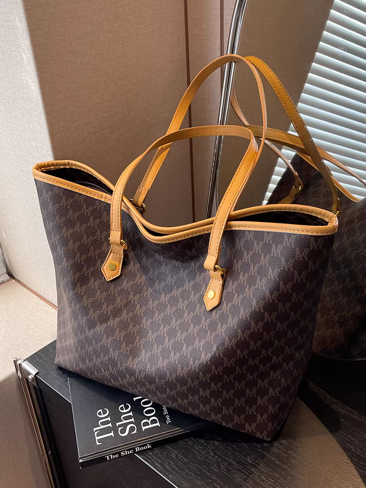 Túi xách nữ mẫu mới 2025, túi tote cỡ lớn phổ biến năm nay, mùa thu đông, phong cách thường ngày, đa năng, đeo vai, thích hợp đi học và đi làm