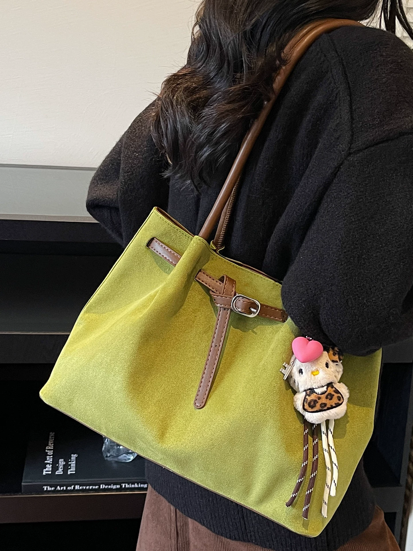 Túi da lộn nữ, dung tích lớn, mẫu mới thu đông 2025, đa năng, chất liệu lì, kiểu dáng retro, túi đeo vai, túi tote đi làm