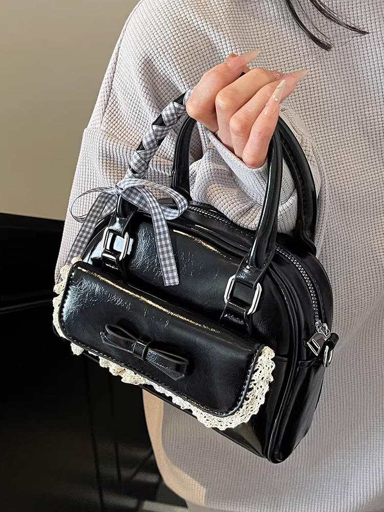 Túi nhỏ cao cấp và thời trang dành cho nữ, mẫu thiết kế độc đáo mùa hè 2025, túi đeo chéo, túi bowling cầm tay.