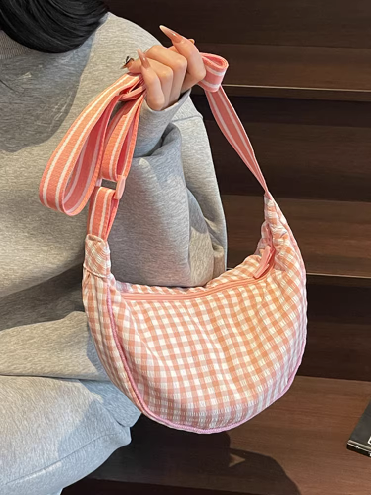 Túi vải kẻ caro dành cho nữ, dung tích lớn, mẫu mới hè 2025, túi đeo chéo đa năng, túi bánh bao cao cấp đi làm.