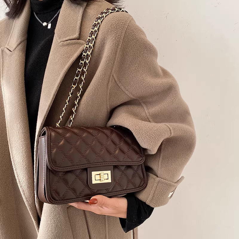 Túi đeo chéo nữ thời trang cao cấp, kiểu dáng đa năng, chất liệu may chần bông, mẫu mới năm 2025 đang thịnh hành