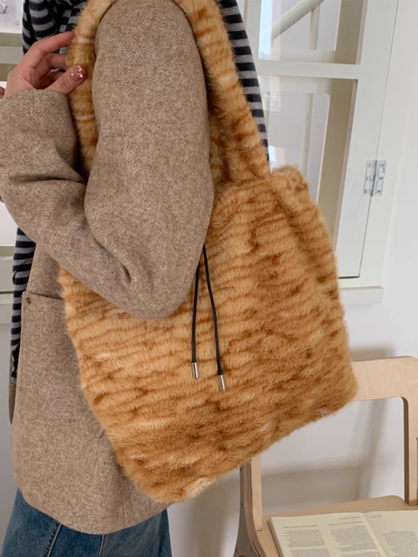 Túi xách nữ sang trọng, dung tích lớn, mẫu mới thu đông 2025, đa năng, rất đẹp, túi tote đi học.