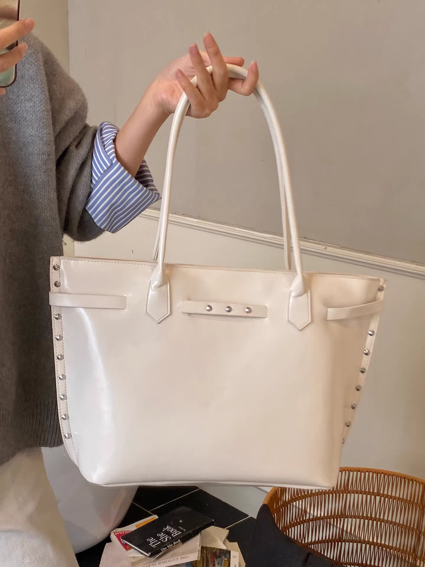 Túi đeo chéo nữ kiểu retro, dung tích lớn, mẫu mới thu đông 2025, đa năng, đeo vai/nách, túi tote đi học