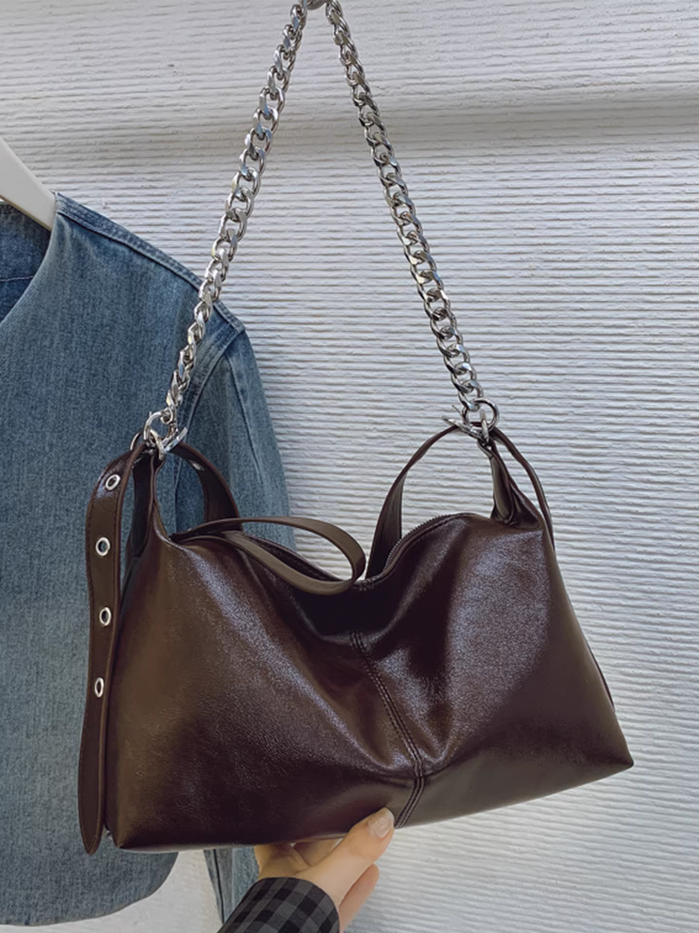 Túi đeo chéo nữ retro dung tích lớn, mẫu mới thu đông 2025, đa năng, kiểu đeo vai dây xích, túi tote đi làm, phong cách thường ngày