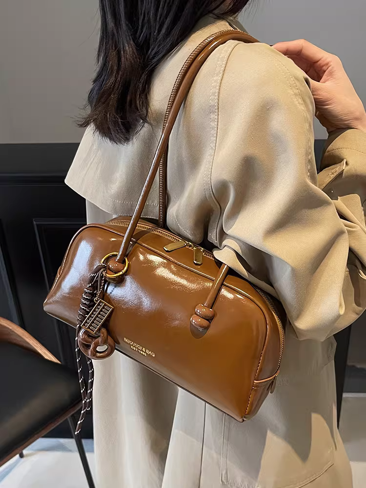 Túi xách nữ cỡ lớn, phong cách retro thu đông 2025, đa năng, đeo vai/nách, thời trang thường ngày, kiểu túi gối tiện dụng