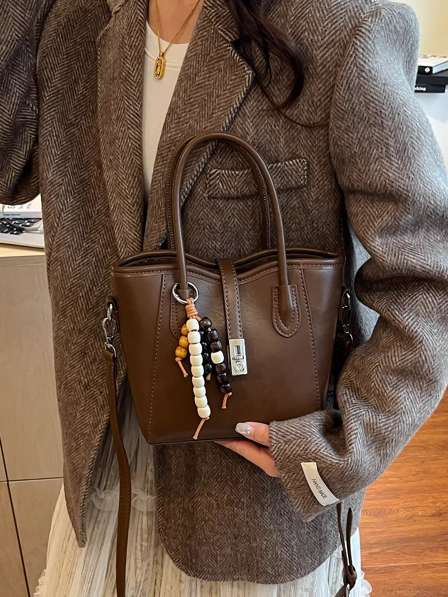 Những chiếc túi nhỏ phổ biến dành cho nữ trong mùa thu đông năm nay, túi đeo chéo vai đa năng kiểu retro 2025 mới siêu hot