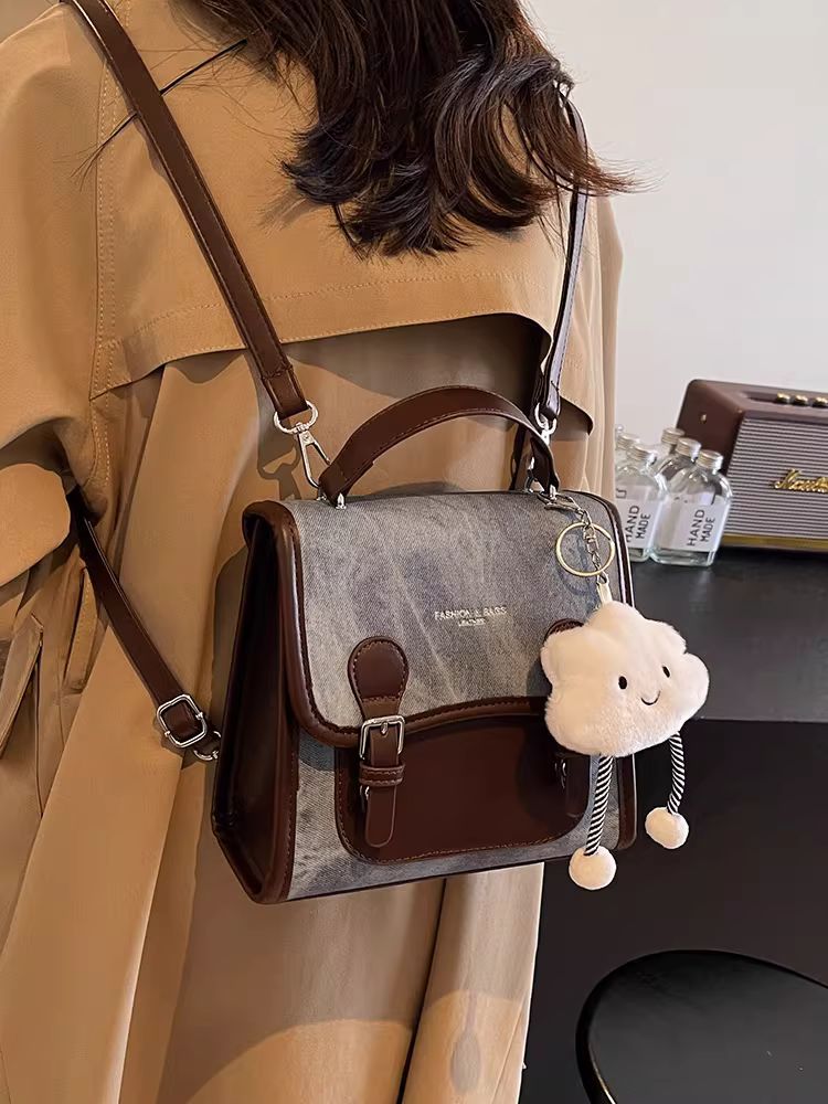 Ba lô nhỏ thời trang dành cho nữ 2025, túi đeo chéo vai mới phổ biến dành cho các cô gái, túi đi học phong cách độc đáo đang thịnh hành