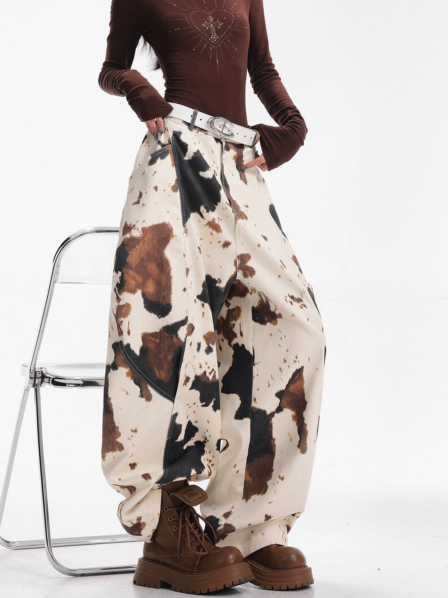 KEN STUDIO quần jean in hình bò cổ điển mới của Mỹ mùa thu đông dành cho nữ, quần ống rộng kiểu dáng đơn giản của nhà thiết kế