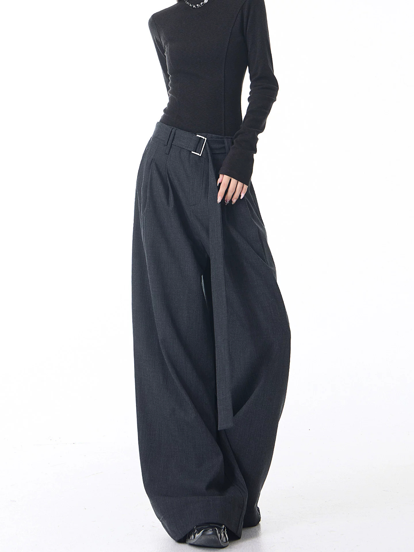 KEN STUDIO Xuân Thu Thiết kế thắt lưng mới Quần tây ống rộng dành cho nữ Quần dài xếp nếp eo cao giảm béo dài đến sàn