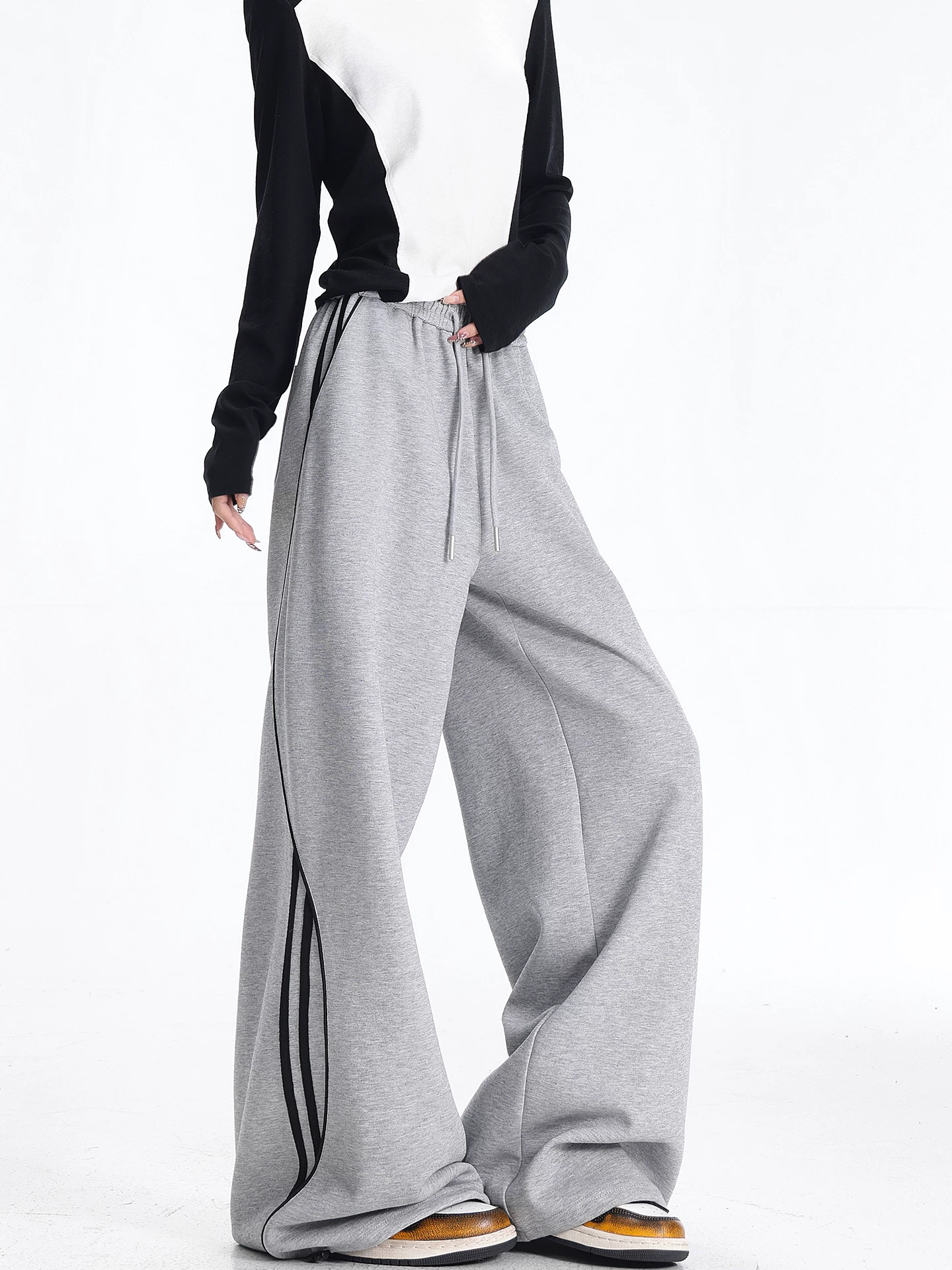 KEN STUDIO quần thể thao ba sọc cổ điển mới của Mỹ mùa thu đông dành cho nữ, quần dáng rộng giảm béo thông thường