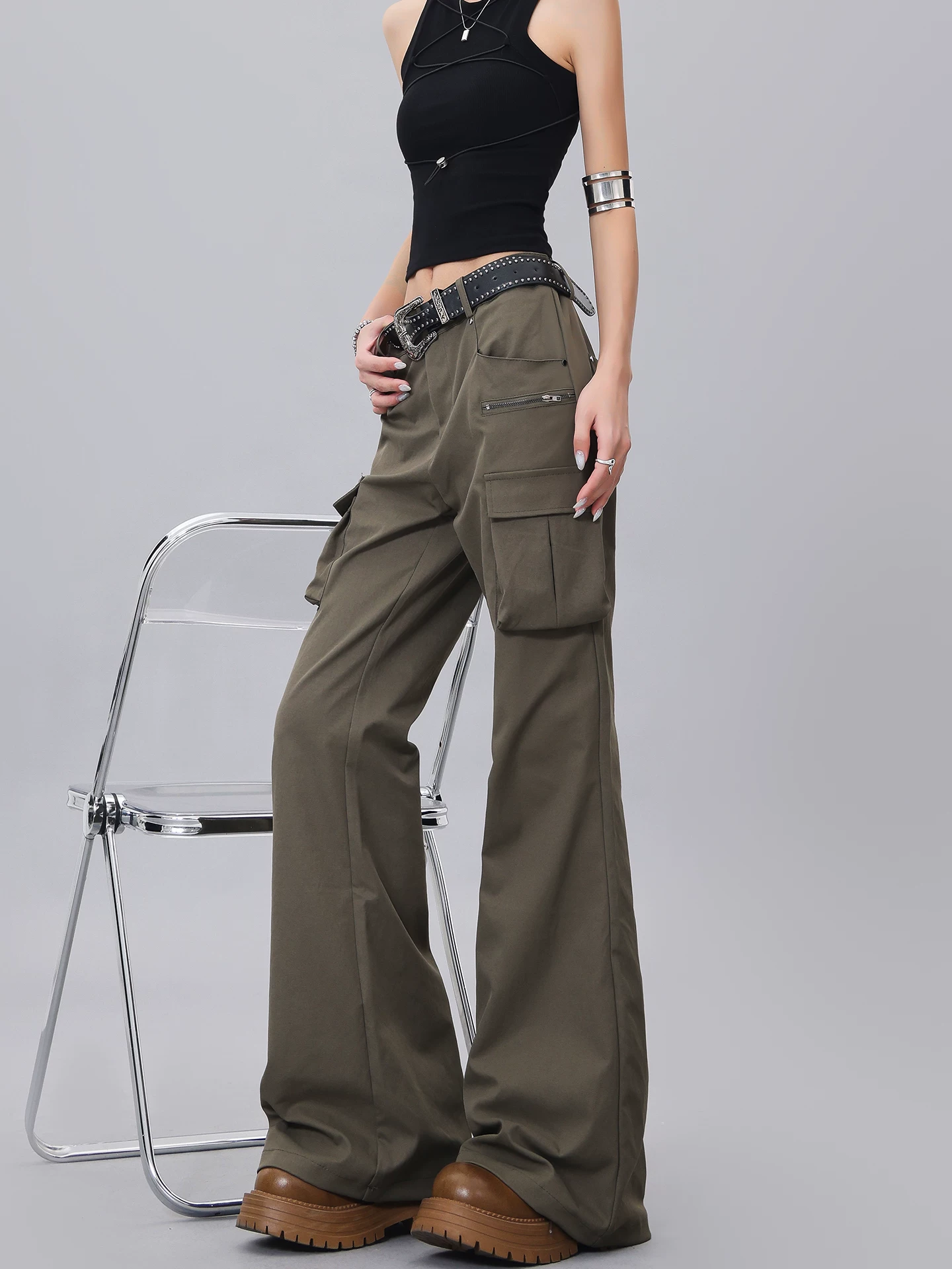 KEN STUDIO Xuân Thu Quần Cargo ống loe màu xanh quân đội mới dành cho nữ, quần ống rộng dáng rộng phong cách, giúp giảm béo