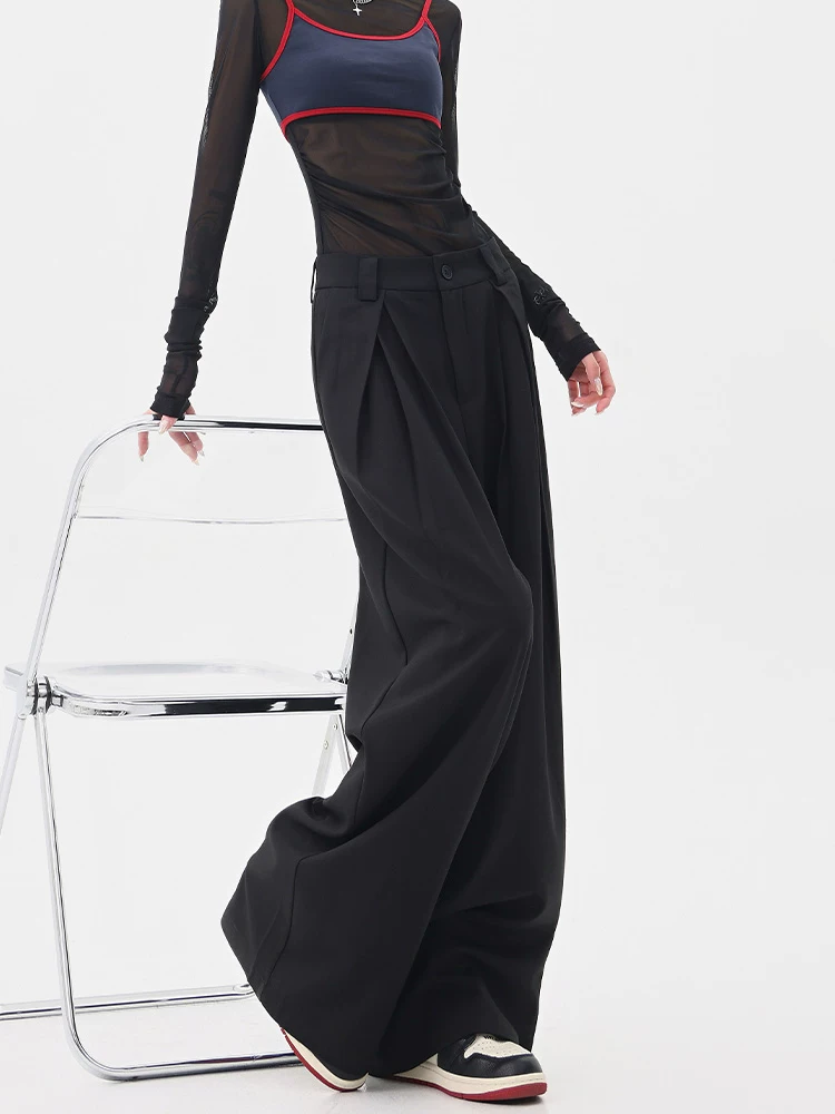 KEN STUDIO mùa hè mới quần âu xếp ly ba chiều màu đen dành cho nữ, quần ống rộng dáng rộng cạp cao thẳng