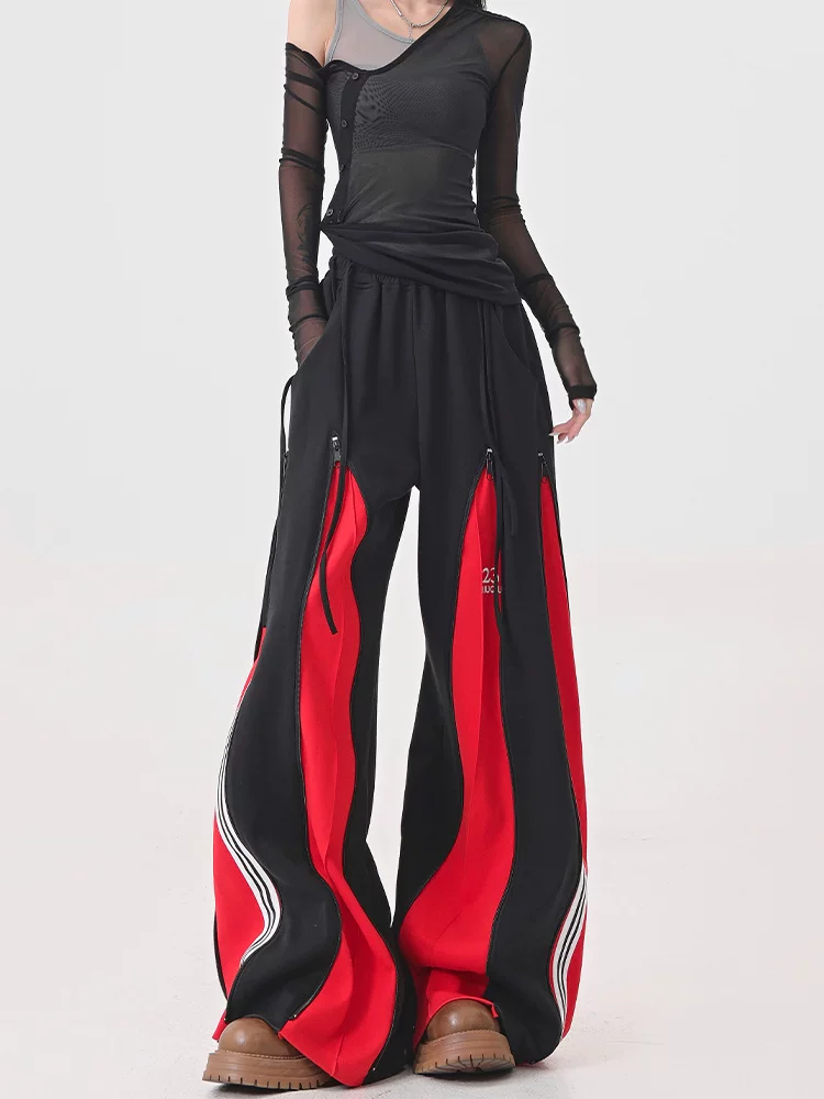 Quần thể thao chắp vá màu đỏ của KEN STUDIO dành cho nữ, quần ống rộng dài đến sàn kiểu cổ điển cổ điển