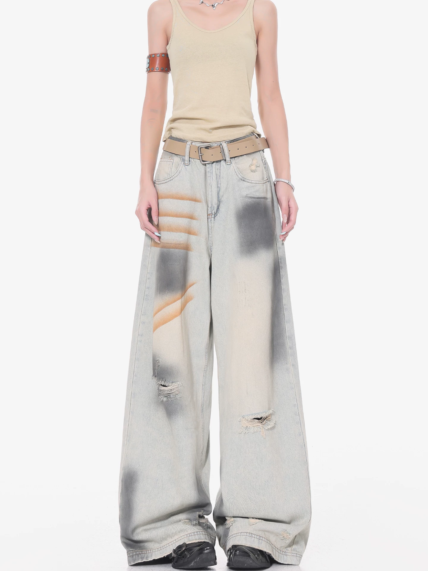 Quần jean rách, xước, phai màu của KEN STUDIO dành cho nữ, quần ống rộng, cạp cao, dáng rộng, tôn dáng, mới mùa hè